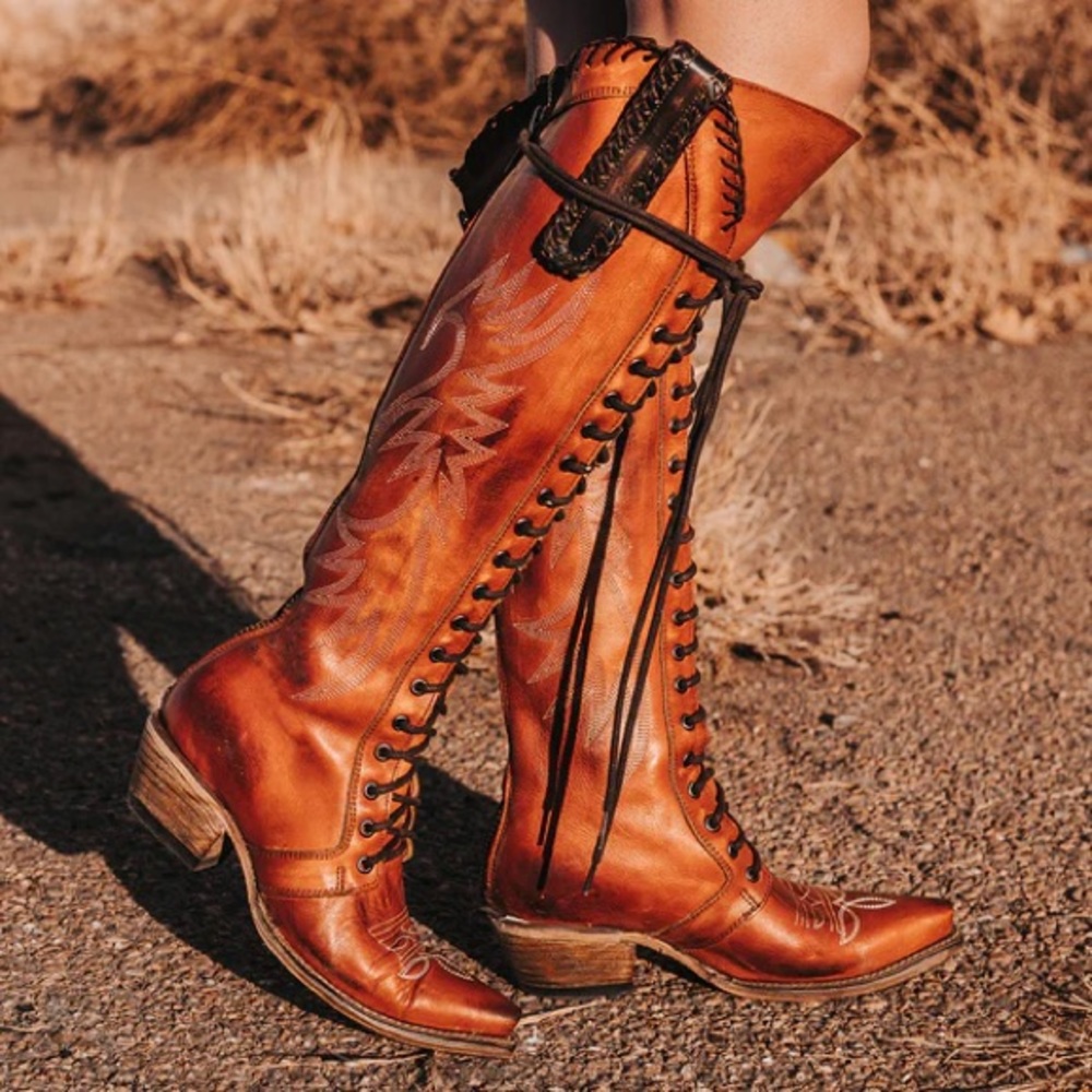 Freebird Size 9 Wilder in whiskey